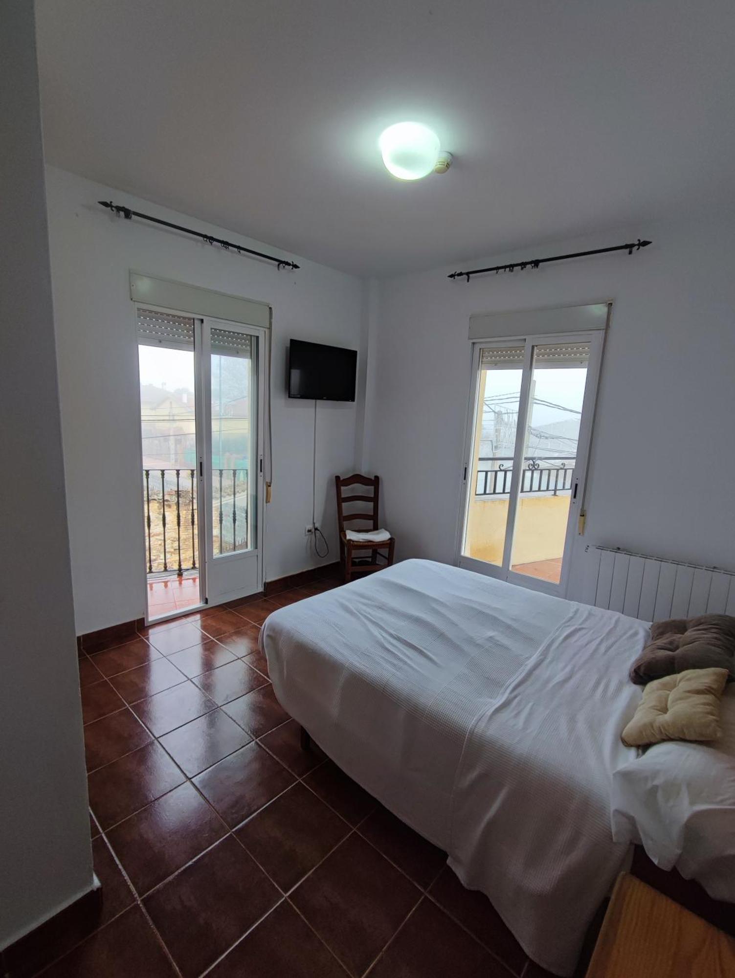 Hotel H Helechosa Extérieur photo
